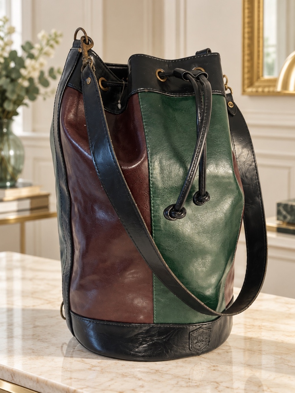 Gorgeous Vintage Tricolore Leather Drawstring Hobo by Transit❤️10x20x10
